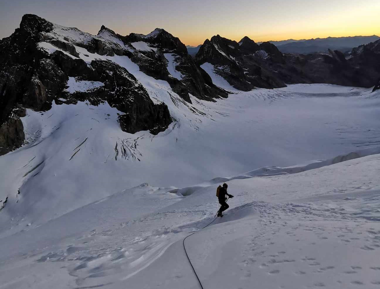 Dôme de neige des Écrins, hike and fly