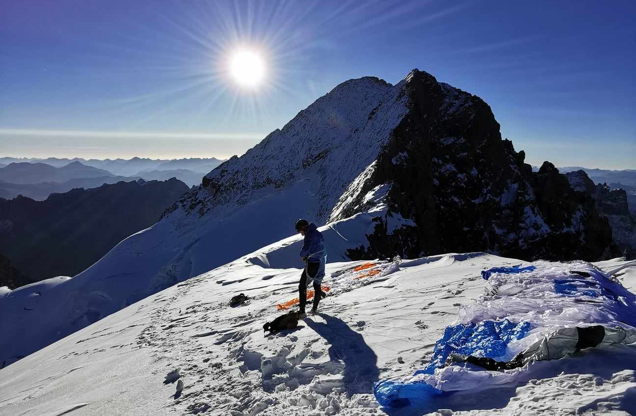 Dôme de neige des Écrins, hike and fly