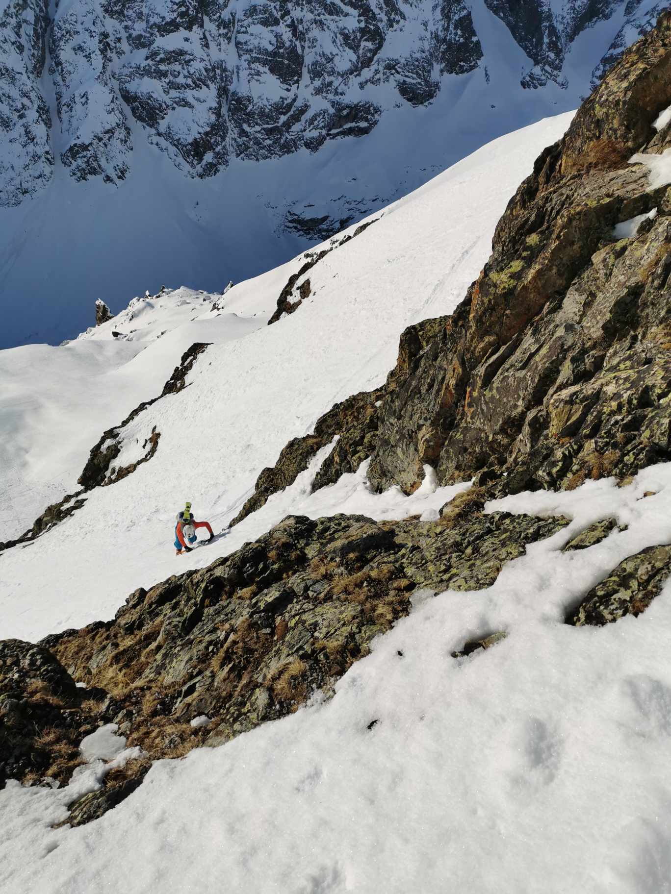 Pelvoux, rochers rouges